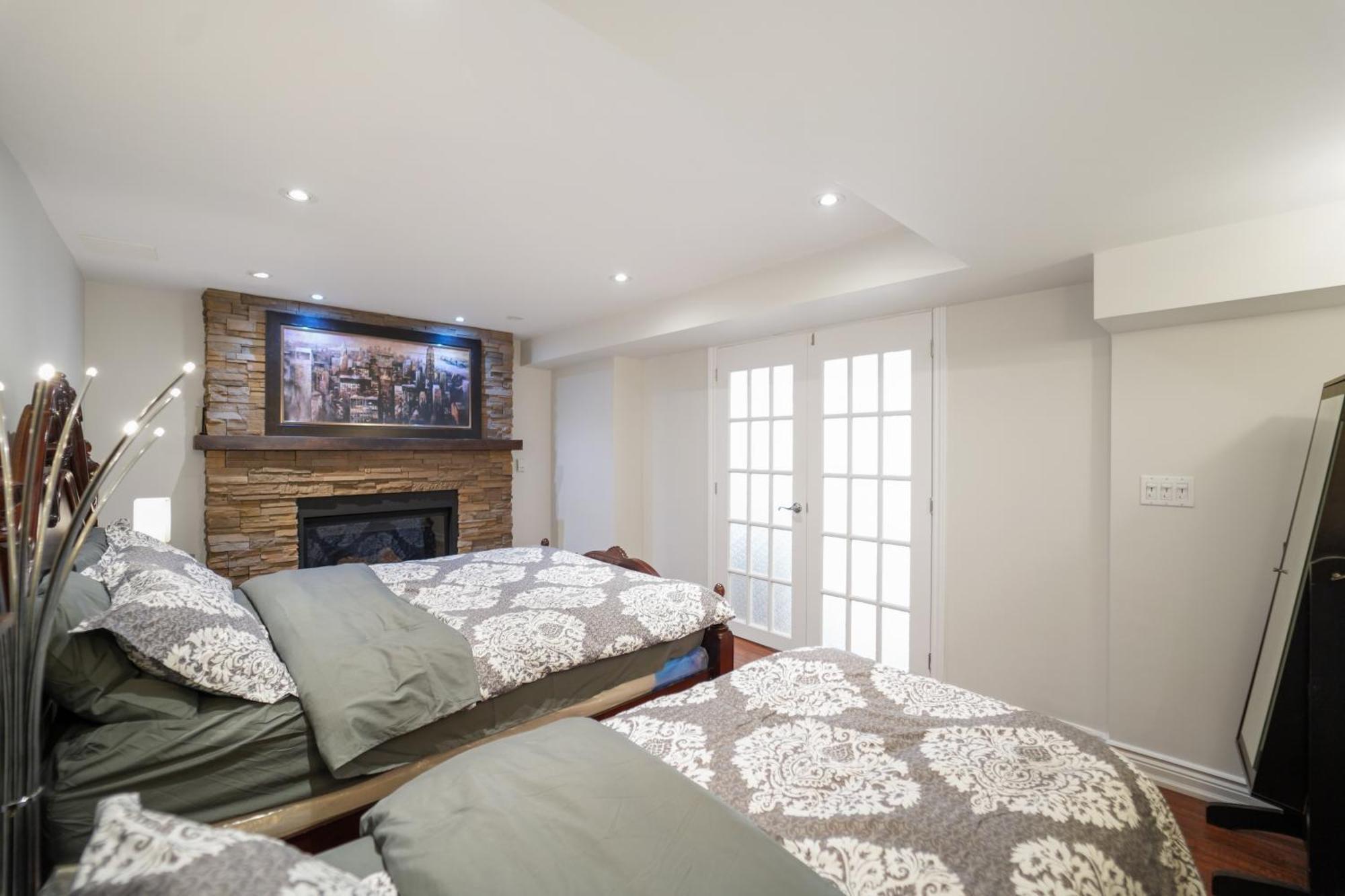 Cozy Lovely Ravine Facing Suite. Mississauga Zewnętrze zdjęcie